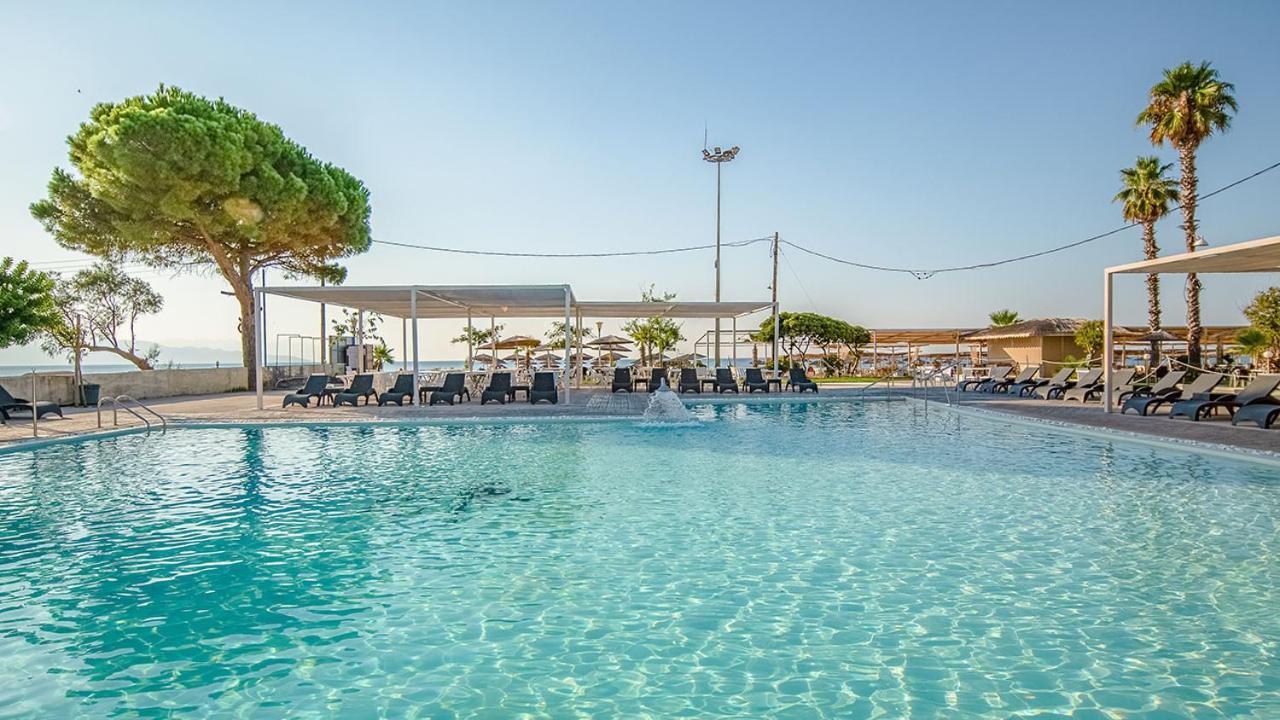 Buka Sandy Beach Messíni Exterior foto