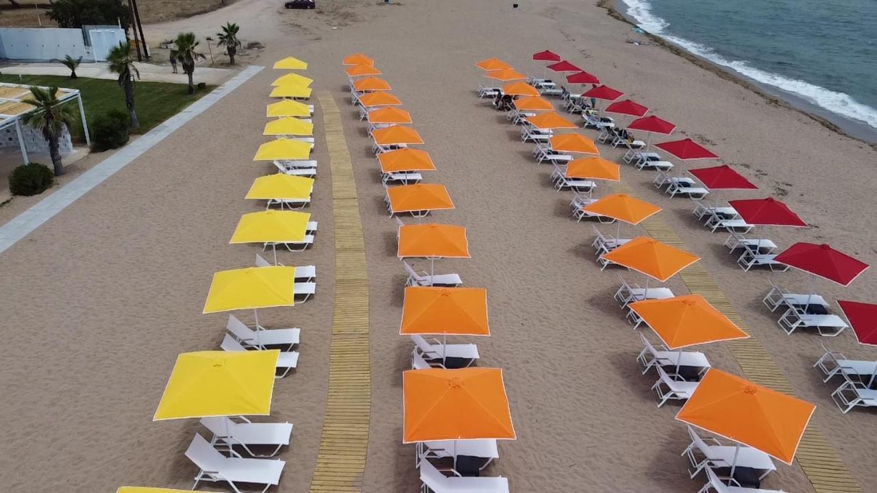 Buka Sandy Beach Messíni Exterior foto